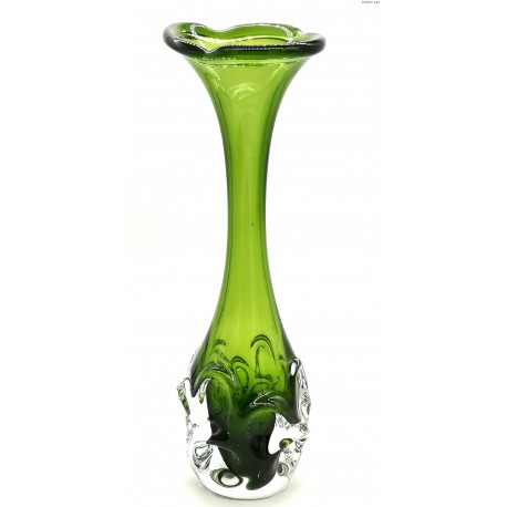 Zielony wazon z pofałdowanym brzuścem w stylu Kotik Beranek